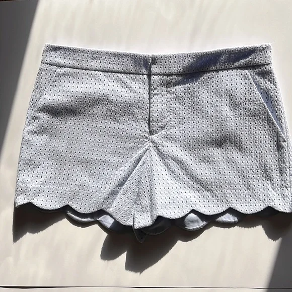 Womens Club Monaco Periwinkle Scalloped Hem Eyelet Shorts - Picture 2 of 9